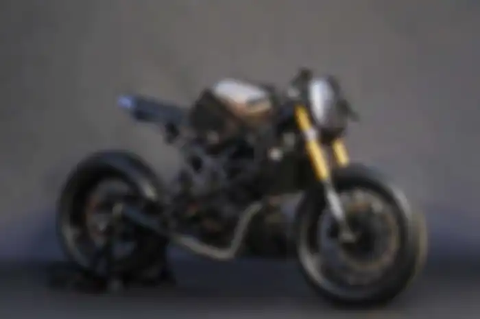 Modifikasi KTM Duke 390 rombak total jadi retro street racer!