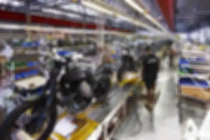 Moto Guzzi rayakan ulang tahun ke-100, lahir usai Perang Dunia Pertama.