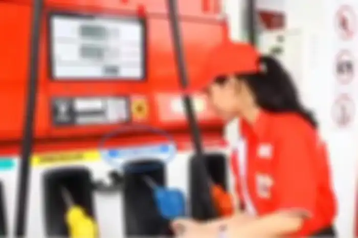 Seragam baju operator SPBU full merah sedikit putih