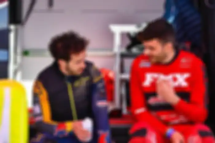 Pabrikan Aprilia lega, begini kondisi Andrea Dovizioso setelah kecelakaan dan cedera saat melakukan balap motocross.