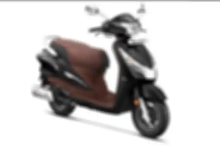 Honda Vario 125 punya saingan, edisi premium motor matic 125cc ini meluncur.