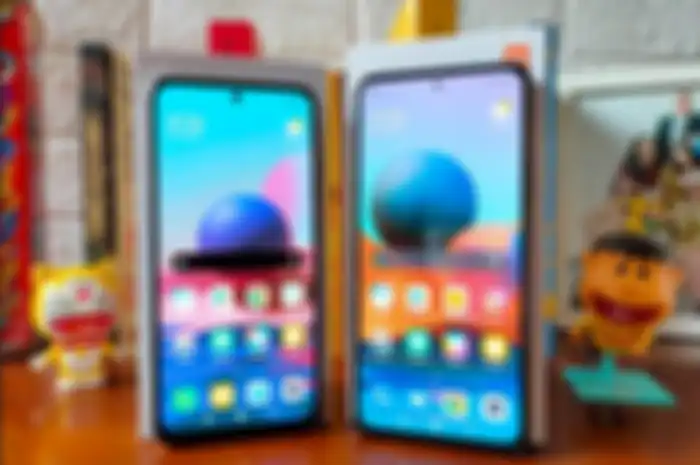 Layar AMOLED Xiaomi Redmi Note 10 dan Redmi Note 10 Pro.