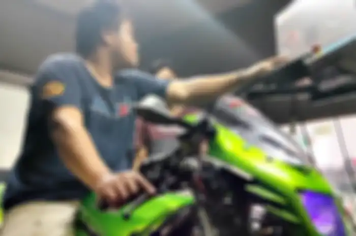 Kawasaki Ninja 150 RR garapan HRD lagi dynotest di Aerospeed 74