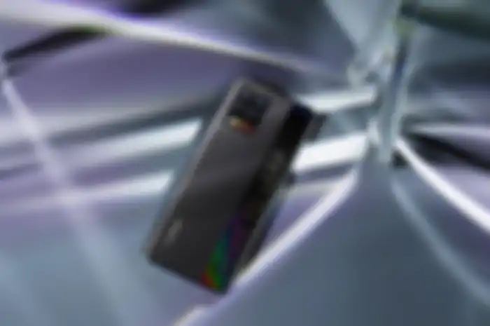 Realme dikabarkan akan hadirkan dua hp baru (on pic: realme 8 warna hitam)