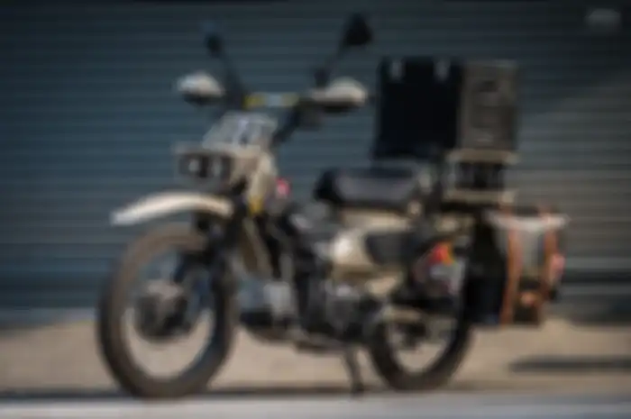 Modifikasi motor bebek petualang Honda CT125, tema 'Mad Max' jadi pilihan.