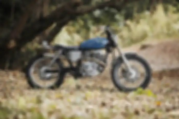 Rapi plus minimalis, Suzuki ST250 pilih modifikasi gaya British Scrambler.