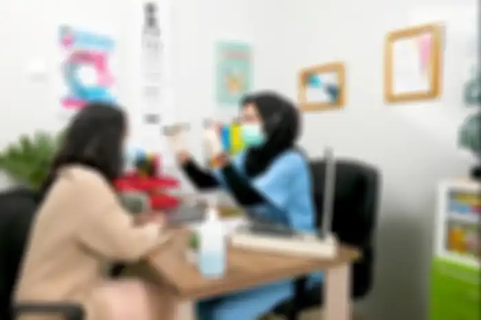 Pemohon perpanjang SIM Online melalui HP dengan aplikasi Sinar ternyata harus hadir saat pemerikasaan tes kesehatan di dokter yang jadi rujukan Polisi