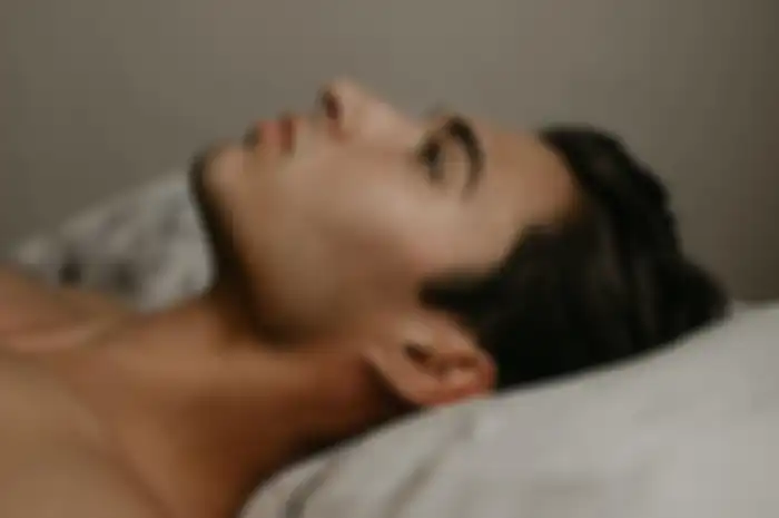Meski Terbangun di Sepertiga Malam, Ini 5 Cara Dapetin Tidur Nyenyak Selama Ramadan