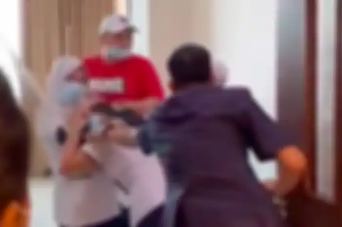 Istri Pelaku Penganiayaan Anggap Perawat Nggak Profesional karena Lihat Darah Keluar dari Anaknya