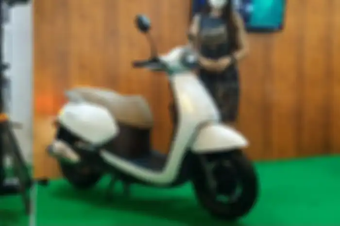 Motor baru Benelli Panarea 125 resmi meluncur, harga lebih murah dari Vespa LX 125.