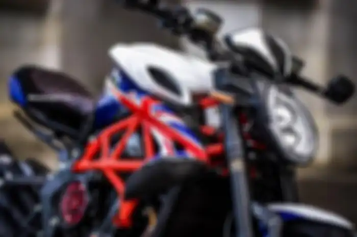 Motor baru MV Agusta Dragster 800 London Special resmi meluncur, desain gahar tapi kok enggak dijual,