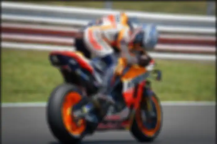 Ini alasan pembalap tim Repsol Honda, Pol Espargaro cuma balapan 4 lap saja di MotoGP Portugal 2021.