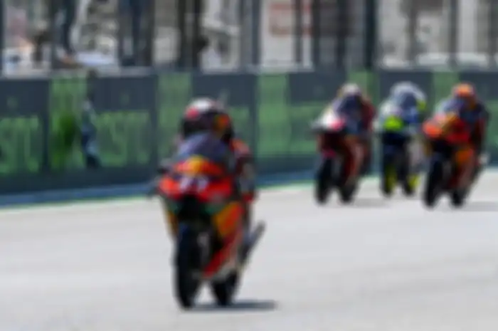 Sempat bikin geger Moto3, Bos KTM Pit Beirer blak-blakan sudah merayu pembalap Moto3 dari tim Red Bull KTM Ajo, Pedro Acosta.