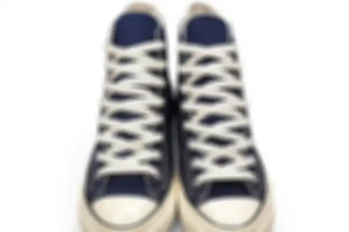 5 Rekomendasi Sneakers High Brand Lokal Navy Harga di Bawah 300 Ribu