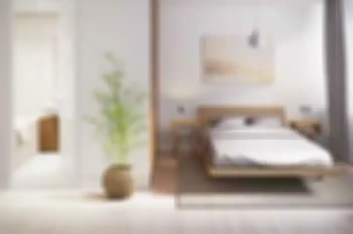 Kamar mandi di dalam kamar tidur.