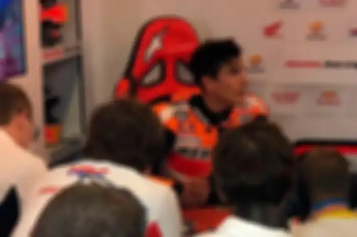 Aneh, pembalap tim Repsol Honda, Marc Marquez enggak suka dengan Holeshot Device seperti yang dipelopori pabrikan Ducati.