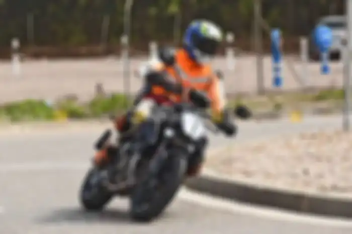 Wow, bocor penampakan naked bike baru KTM Duke 390 2021 sedang diuji. Bakal rilis sebentar lagi?