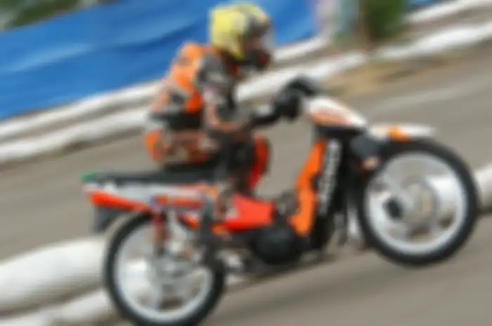 Aksi Melan di atas Suzuki Shogun 110 AHRS