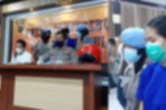 Pelaku sate beracun NA atau Nani Aprilliani Nurjaman (25) alias Tika beralamat KTP Desa Buniwangi, Kecamatan Palasan, Majalengka, Jawa Barat.