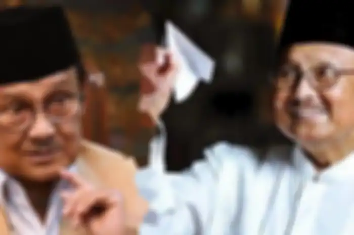 BJ Habibie memilih bikin pesawat daripada alat transportasi lain seperti motor