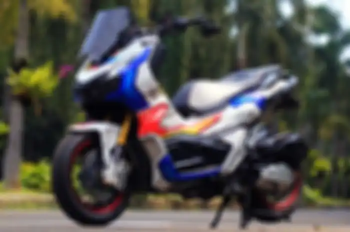 Honda ADV150 modifikasi Gundam dari FAT Motorsport