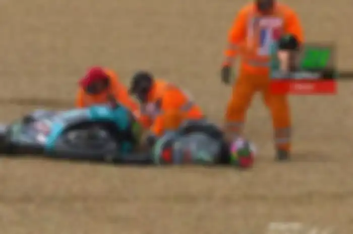 Cedera saat simulasi flag to flag di sesi FP3 MotoGP Prancis 2021, murid Valentino Rossi, Franco Morbidelli hindari operasi lutut.