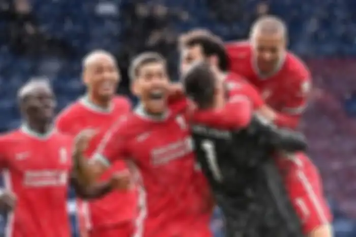 Selebrasi gol yang dicetak kiper Liverpool, semalam (16/5/2021)