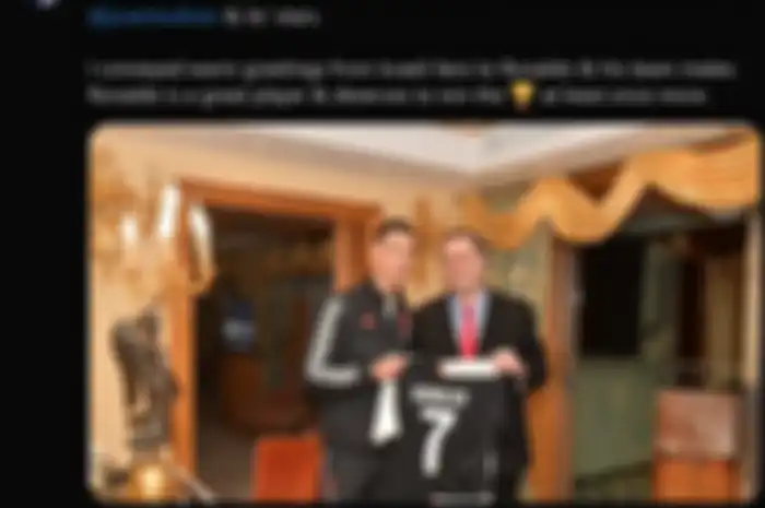2019 lalu Ronaldo pernah bertemu dengan menteri luar negeri Israel saat itu, Israel Katz dan memberikan jersey-nya.