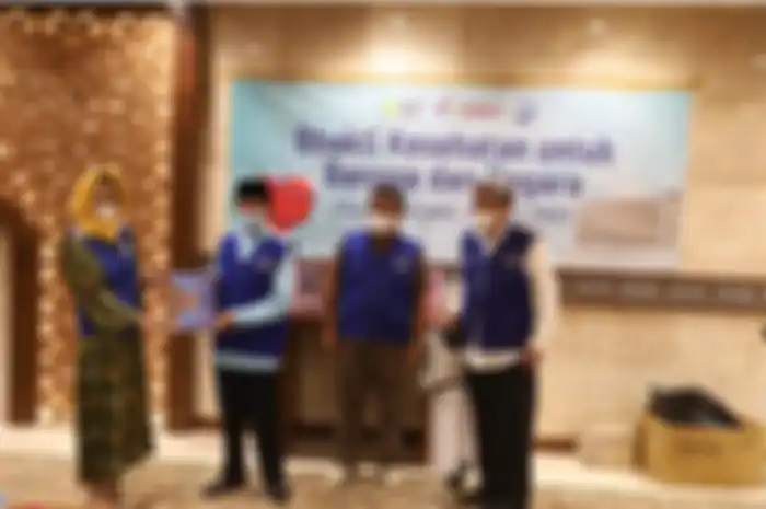 Acara Bhakti Kesehatan untuk Bangsa dan Negara yang mendonasikan alat kesehatan ke Klinik Masjid Istiqlal, Rabu (19/5).