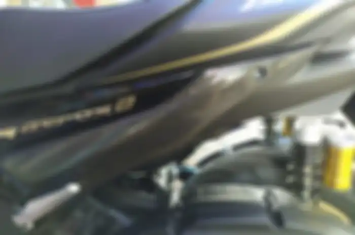 Modifikasi Yamaha Aerox 155 Connected pasang bodi carbon fiber, segini harganya.