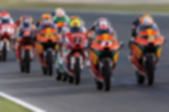 Pembalap Moto3 dari tim Red Bull KTM Tech3, Deniz Oncu tantang Marc Marquez untuk melakukan hal ini di MotoGP Catalunya 2021.