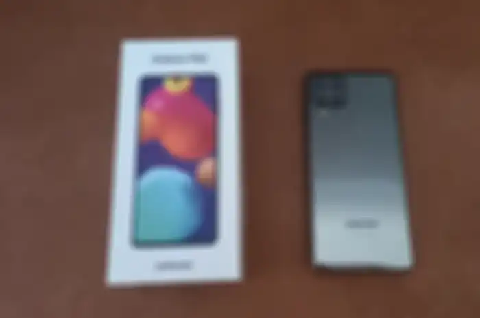 Harga HP second Samsung Galaxy M62 Agustus 2022 makin menggoda, dengan baterainya yang besar.