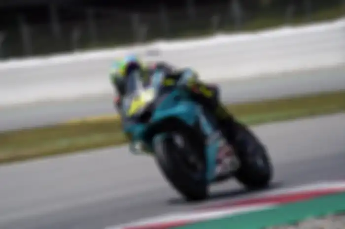 Pembalap MotoGP Valentino Rossi senyum dan beberkan apa saja uji cobanya di tes MotoGP Catalunya 2021, Senin (7/5/2021)