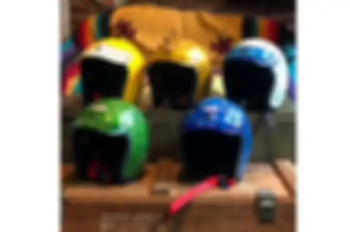 Pet helm hasil kolaborasi BBQ Ride dengan Brap Helmet