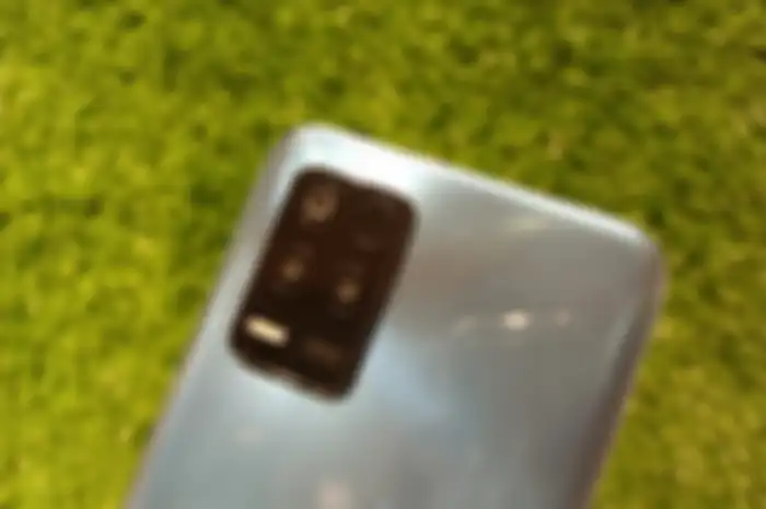 realme Indonesia diduga sindir kompetitornya (on pic: realme 8 5G)