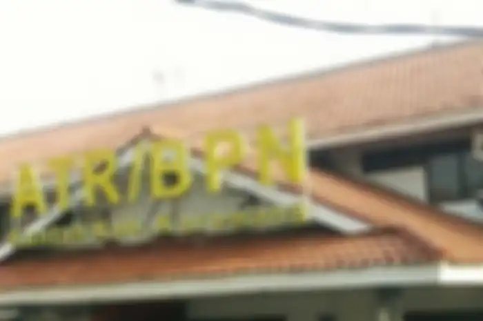 Mengurus sertifikat hilang atau rusak ke kantor ATR/BPN sesuai alamat di sertifikat. 