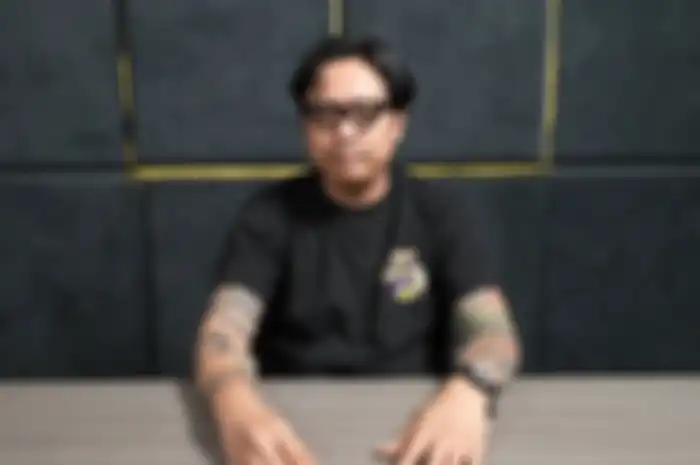 Gofar Hilman klarifikasi tuduhan kasus asusila dengan upload konten di YouTube.