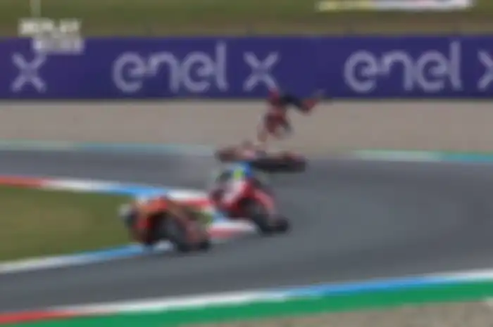 Video Detik-detik Marc Marquez Terlempar dari Motornya di FP2 MotoGP Belanda 2021