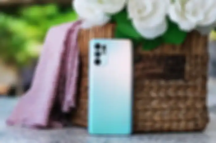 Tampilan OPPO Reno6 ada yang baru dari pendahulunya.