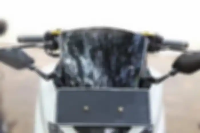 Spion KTC dan windshield Kytaco untuk Yamaha NMAX