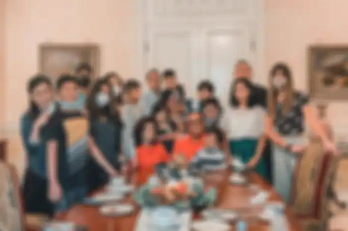 Nia Ramadhani ternyata dapat pujian dari mertuanya, Aburizal Bakrie saat mengunggah foto terakhir di Instagram. 