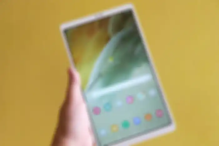 Di Samsung Galaxy Tab A7 Lite terdapat 3 cara untuk screenshot