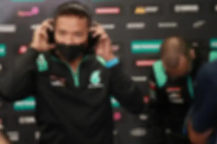 Bos tim Petronas SRT, Razlan Razali blak-blakan menunggu keputusan dari pembalapnya, Valentino Rossi.