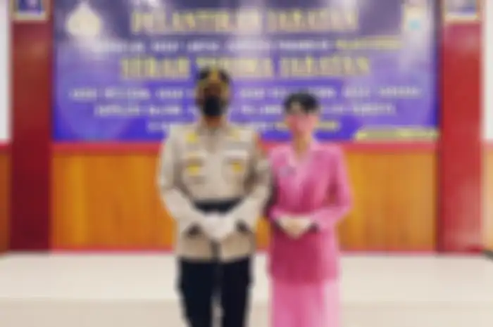 Foto mesra Kapolres AKBP Tri Goffarudin Pulungan, suami Uut Permatasari menindak tegas oknum Satpol PP yang menganiaya ibu hamil.