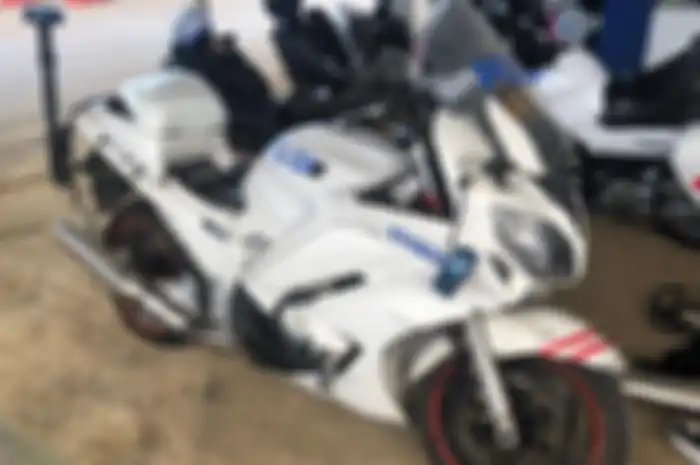 Motor Dinas Polisi Yamaha FJR 1300 Dilelang Murah Meriah