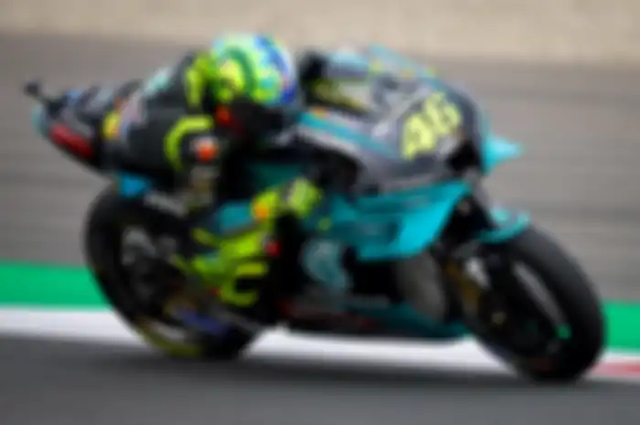 Pembalap tim Petronas Yamaha SRT, Valentino Rossi menyebut motor MotoGP sekarang berbeda karena Aerofairing.