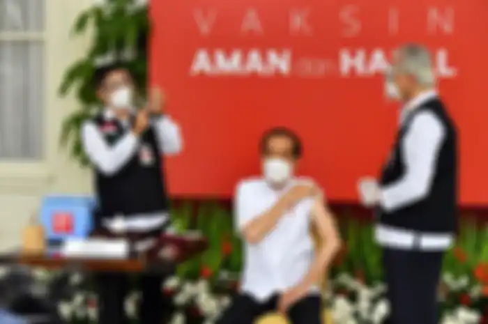 Presiden Jokowi saat menerima vaksin Sinovac buatan China.