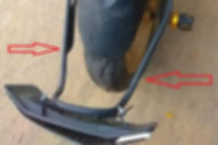 Part murahan dudukan pelat nomor Yamaha NMAX seperti ini kerap bikin apes dan cilaka
