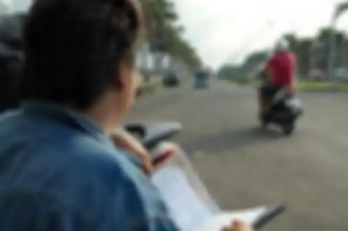 Ilustrasi debt collector tarik kendaraan