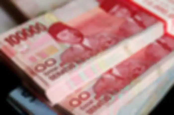 Ilustrasi uang. 9 bantuan pemerintah bakal cair bulan Agustus 2021 ini, cek nama sesuai KTP untuk tahu apakah kamu terdaftar atau enggak